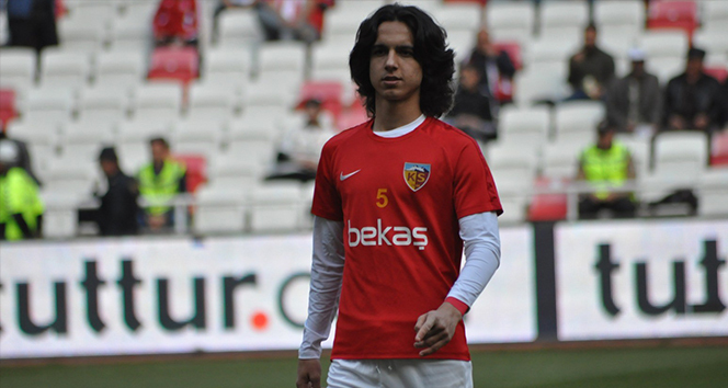 Emre Demiirrr (1)