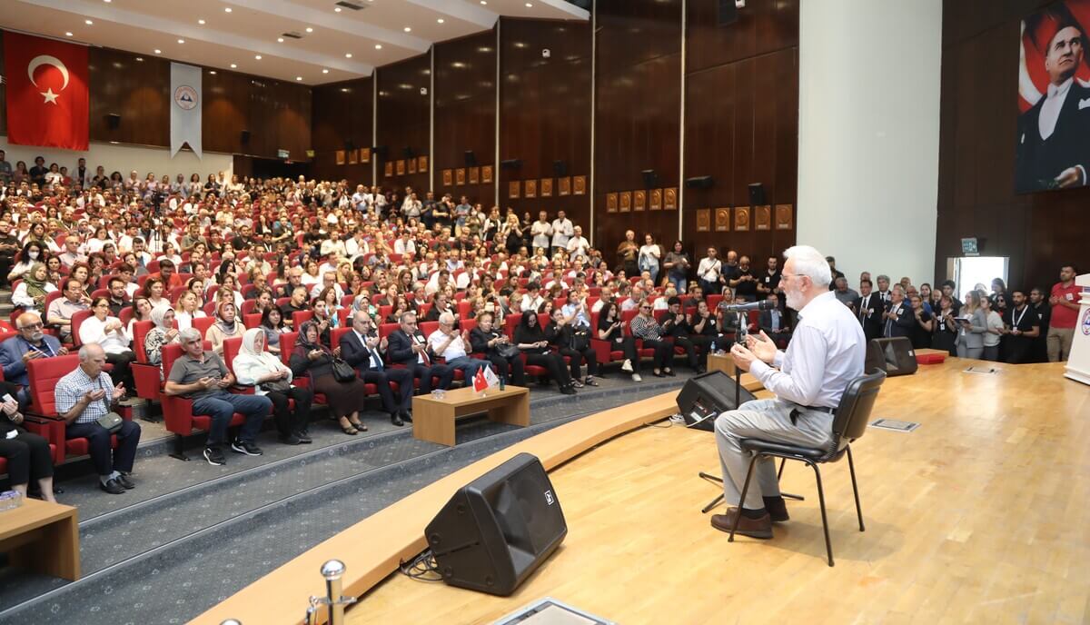 Erciyes Üniversitesi’nde Görevli Prof. Dr. Tamer Güneş Son Yolculuğuna Uğurlandı! (2)