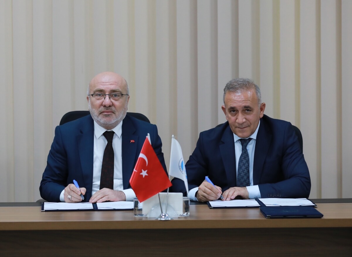 Kayseri’de Dikkat Çeken İş Birliği! İmzalar Emekliler İçin Atıldı! (1)