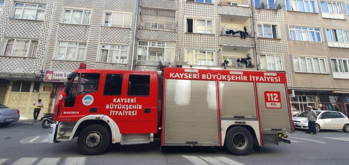 Kayseri’de Korkutan Yangın! Alevler Evi Sardı 1