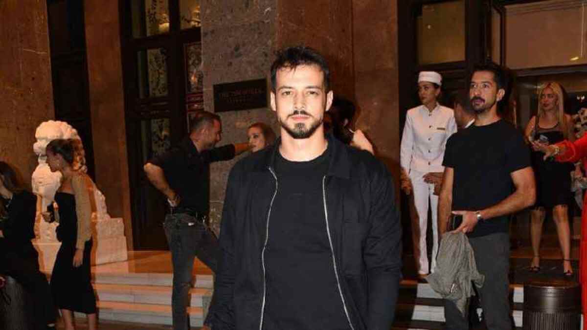 Ünlü Şarkıcı Aşk İlanı Yaptı! Kızıl Goncalar’ın Cüneyd’i Kayıtsız Kalamadı!-2