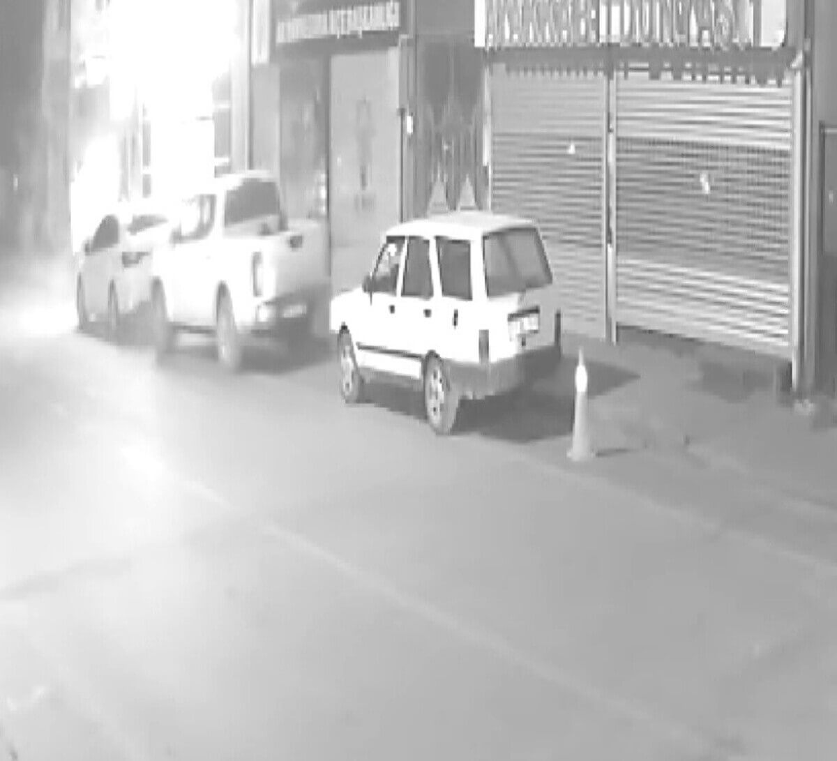 Sivas’ta İlginç Olay! Park Halindeki Araçlara Böyle Çarptı! (2)