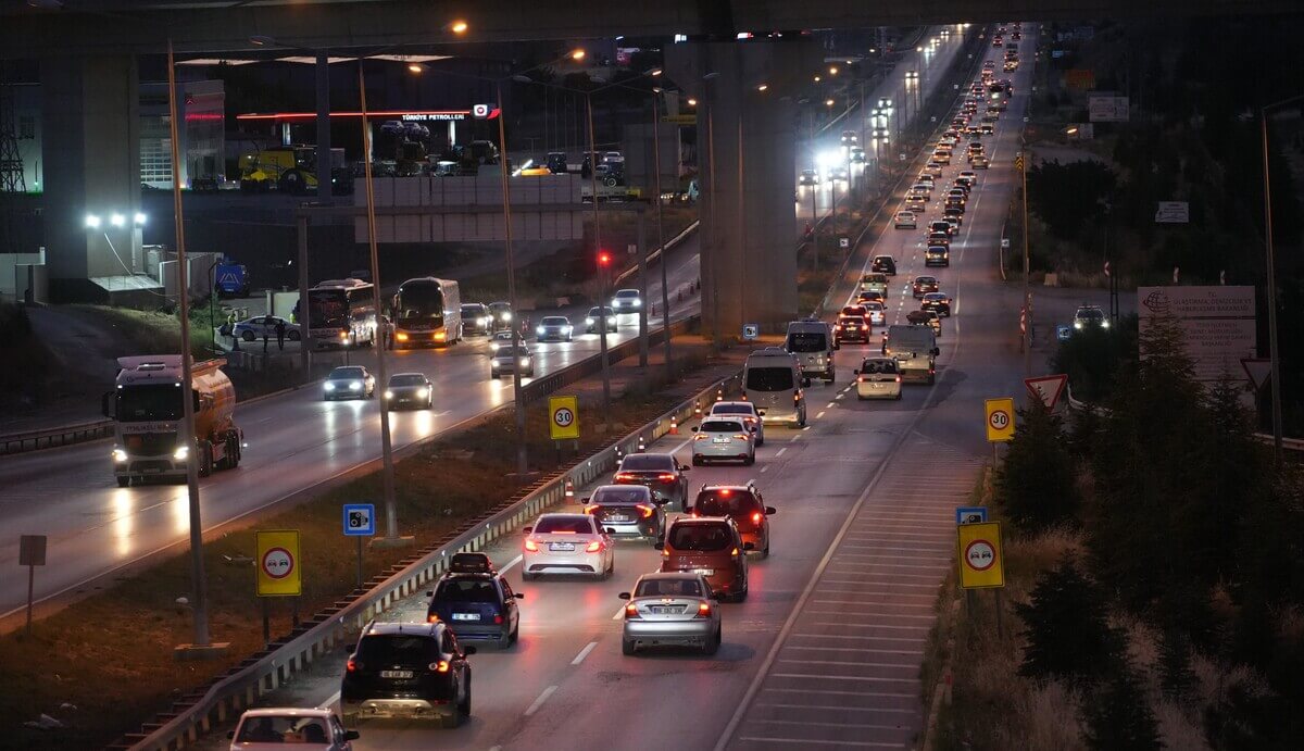 Sürücülerin Dikkatine Kayseri Kırıkkale Yolunda Son Durum Ne (3)