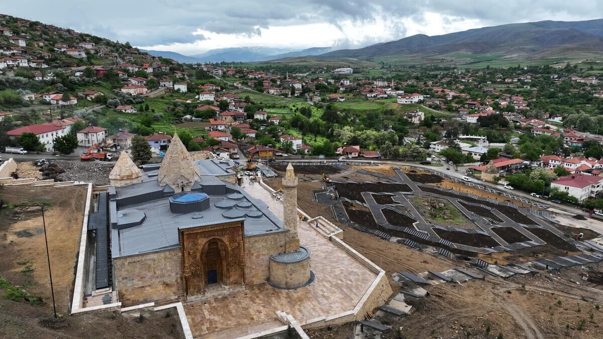 Yüzyıllar Önce Yapılan Eserdeki Gizem Gün Yüzüne Çıkıyor!  (2)