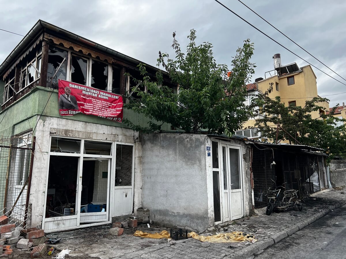 Kayseri’de Hasar Gün Ağarınca Ortaya Çıktı! (1)