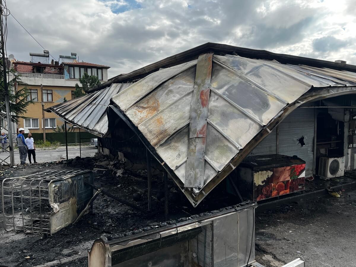 Kayseri’de Hasar Gün Ağarınca Ortaya Çıktı! (11)