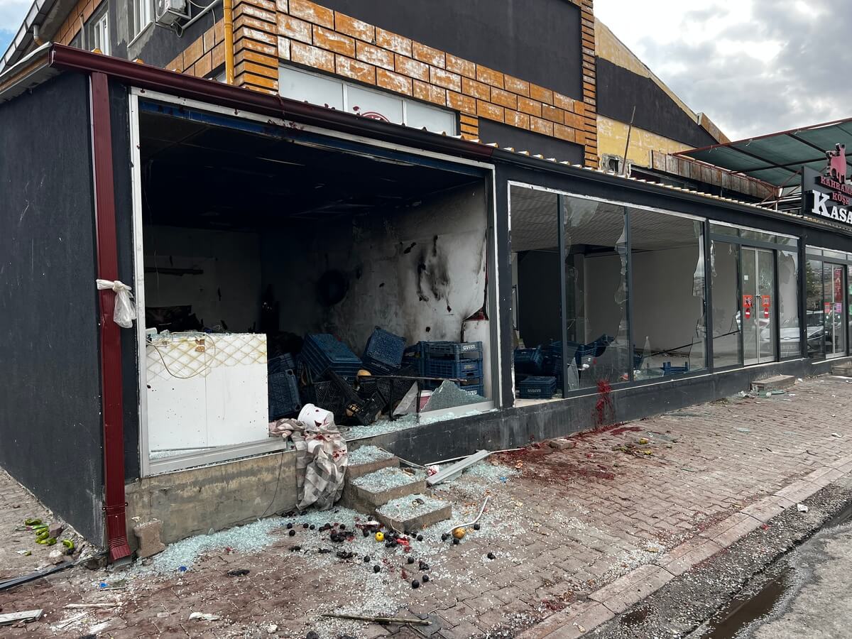 Kayseri’de Hasar Gün Ağarınca Ortaya Çıktı! (8)