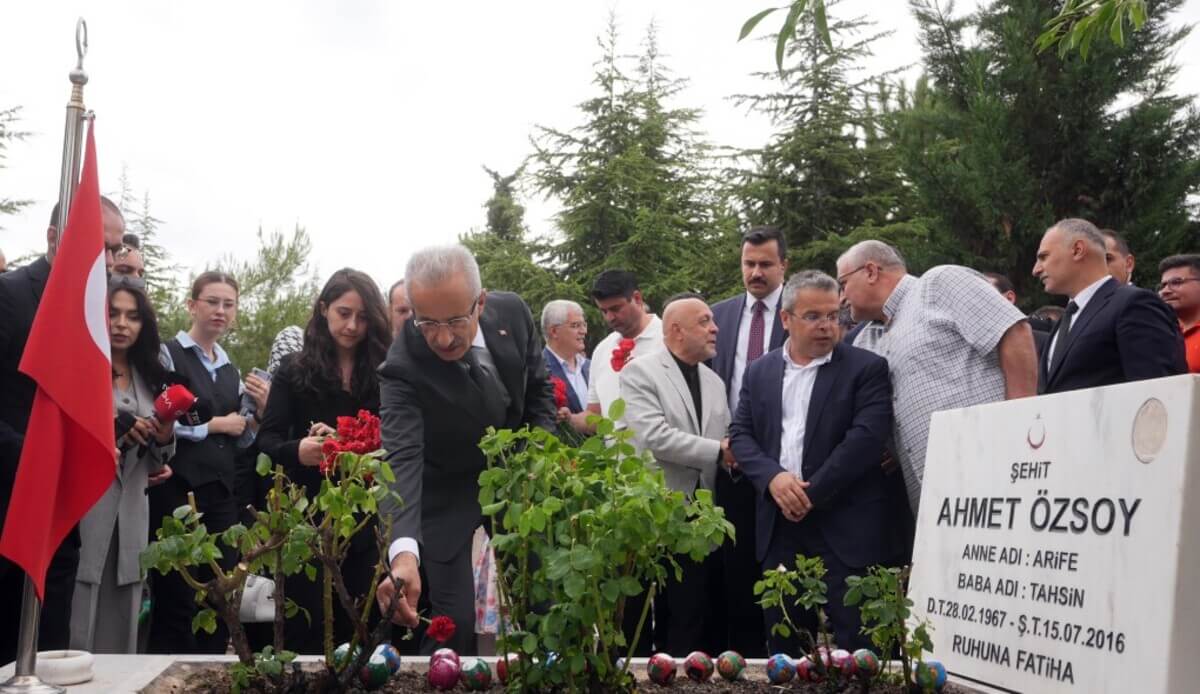 15 Temmuz’un Seyrini Değiştiren Kahraman! Darbecileri 1 Saat Oyaladı! (3)