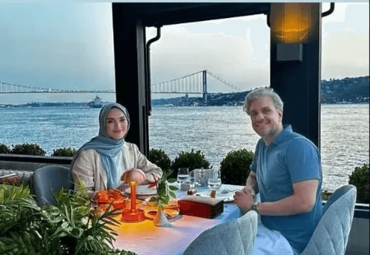 Güldür Güldür'ün Mesut'u Eşiyle O Kareyi Paylaştı! Bakan Bir Daha Baktı!-3
