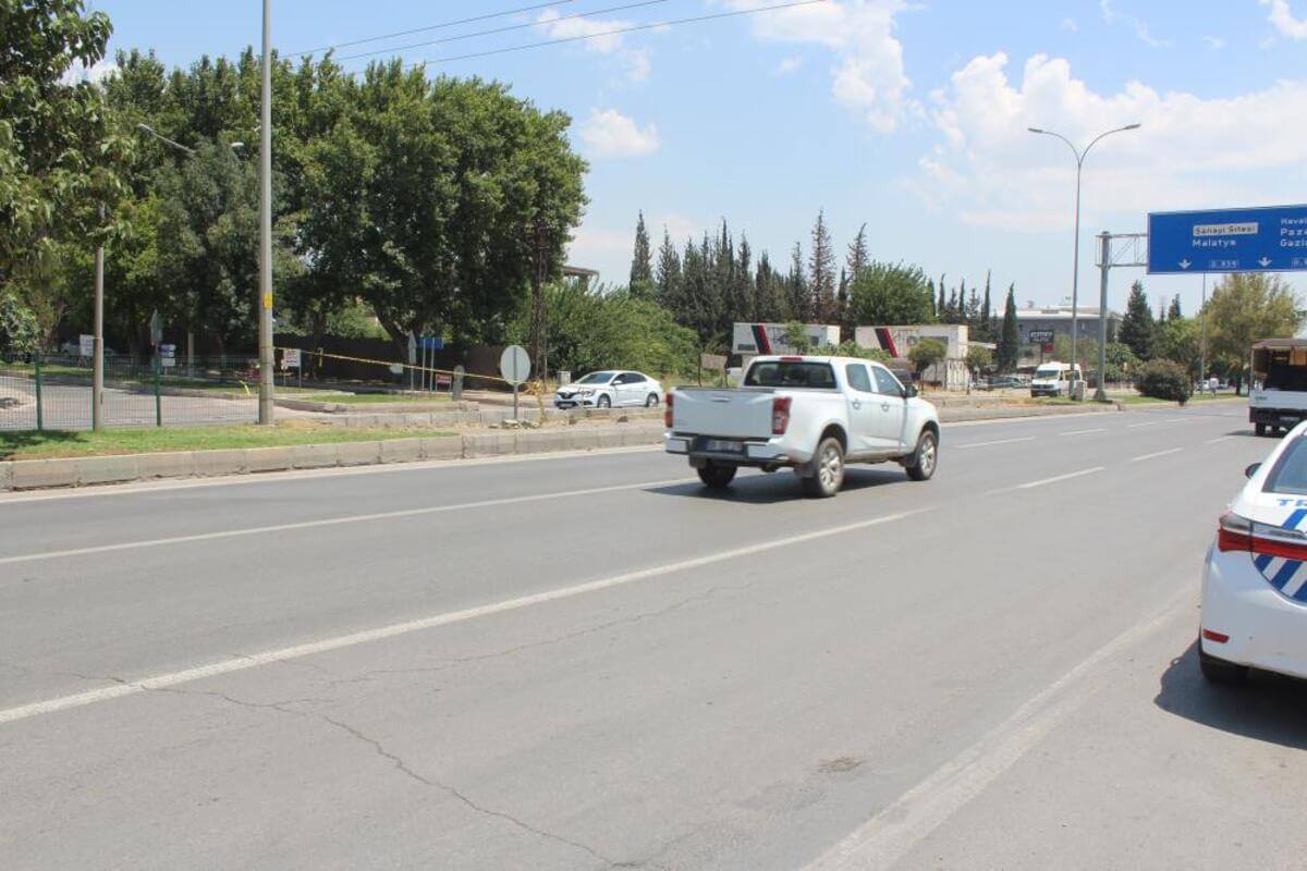 Yola Fırlayan Yaşlı Adam Feci Şekilde Hayatını Kaybetti!-2