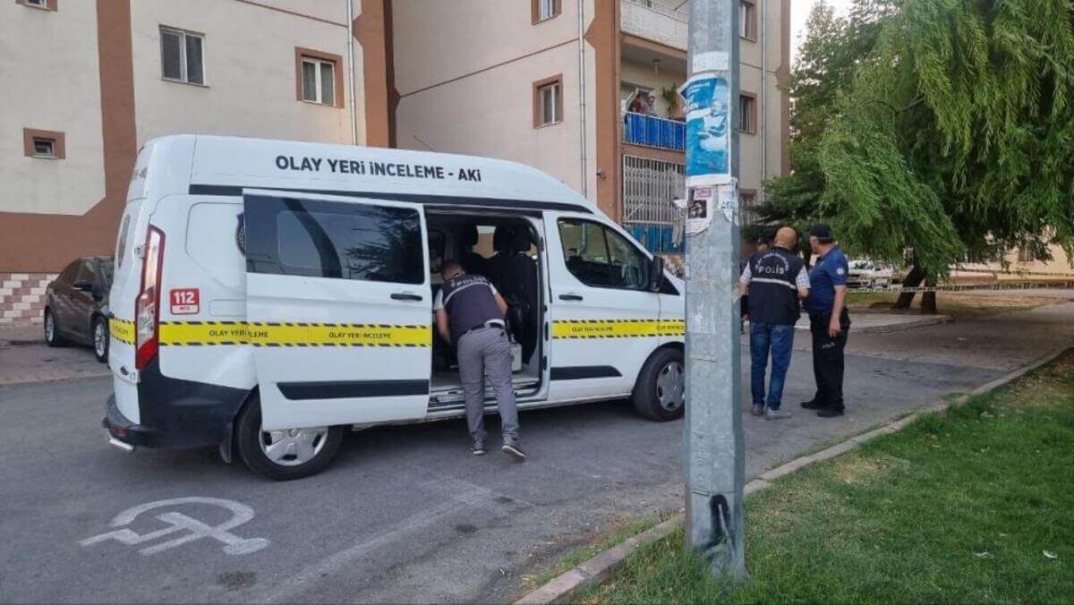 Kayseri’de İki Grup Arasında Şişeli Silahlı Kavga!-2
