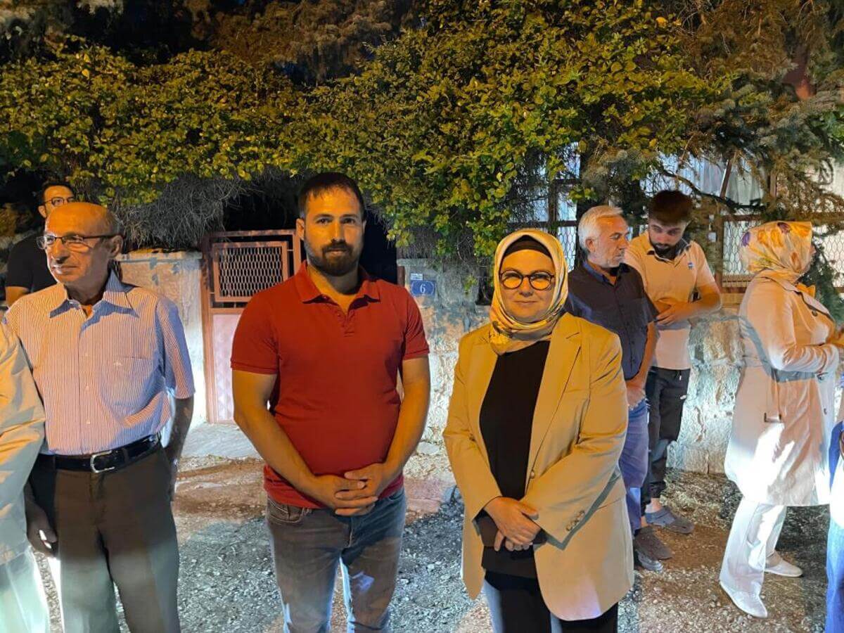 Kayserili Vekilden O Mahalleye Ziyaret! Halkın Sorunlarını Dinledi!-1