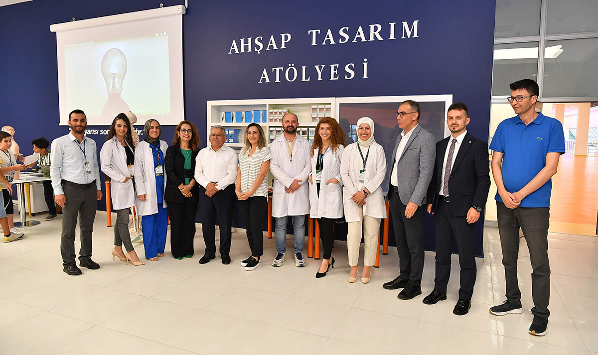 Başkan Büyükkılıç, Bilim Meraklısı Çocuklarla Buluştu3