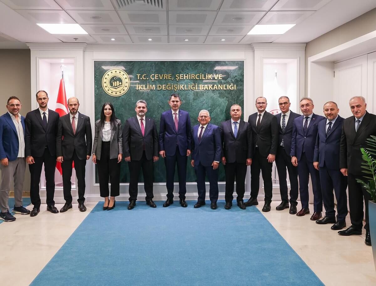 Başkan Büyükkılıç, Yeni Bakanla Görüşme Gerçekleştirdi! (3)