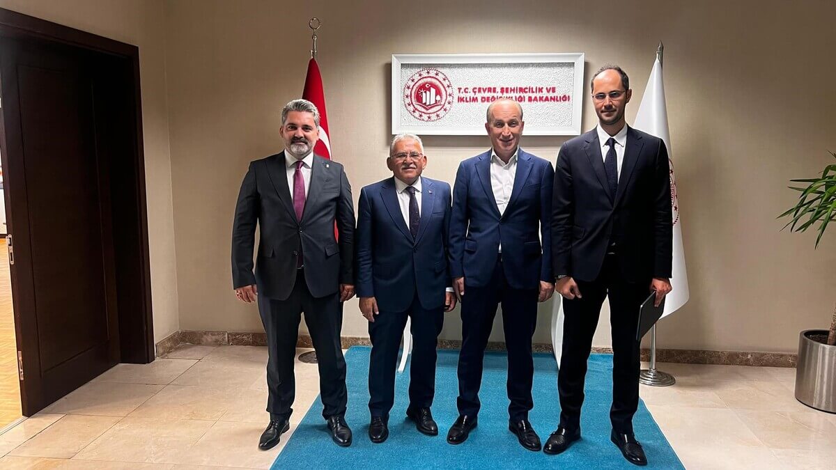 Başkan Büyükkılıç, Yeni Bakanla Görüşme Gerçekleştirdi! (4)