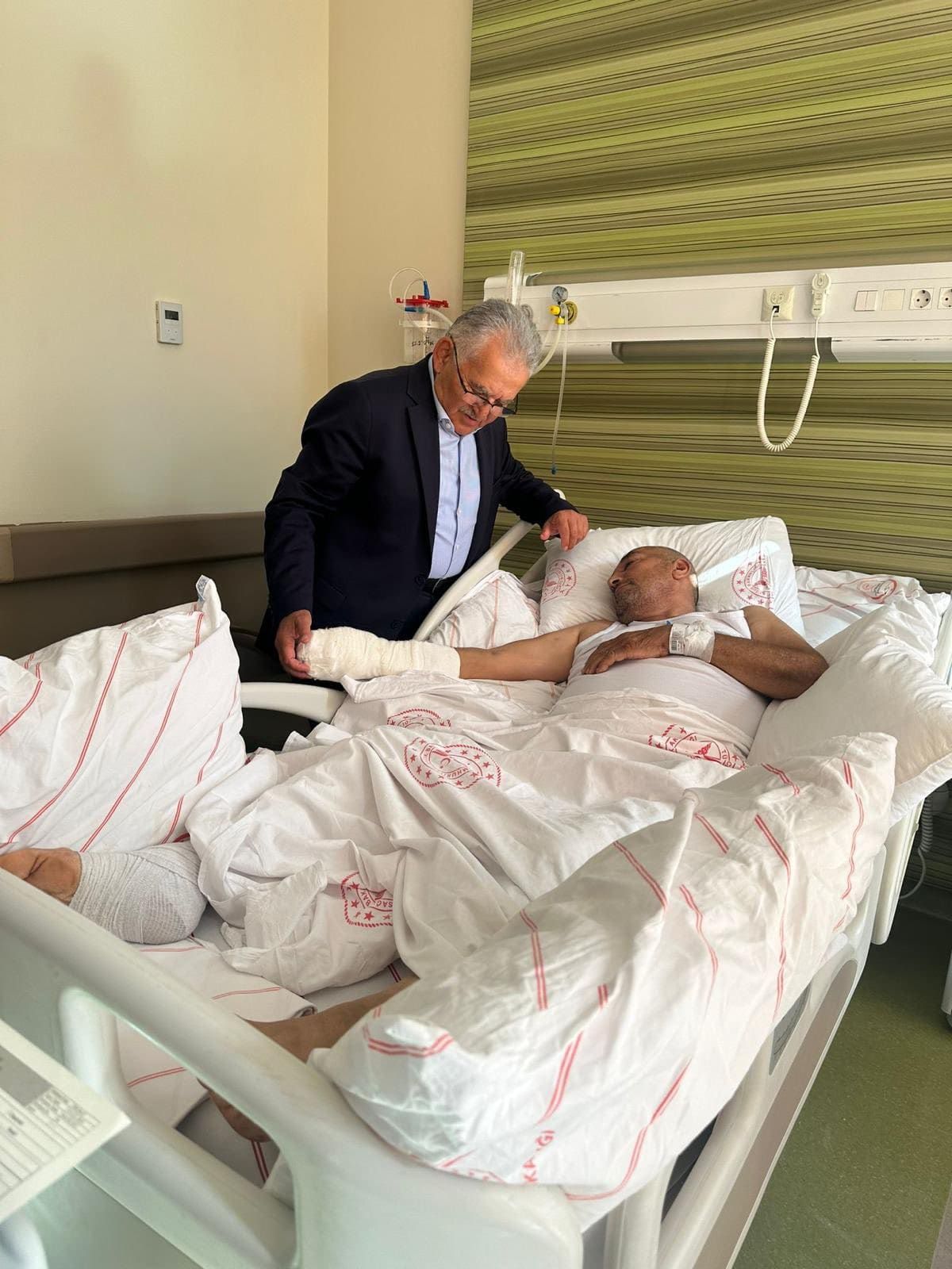 Başkan Büyükkılıç’tan Vurulan Chp’li İsme Ziyaret! 2