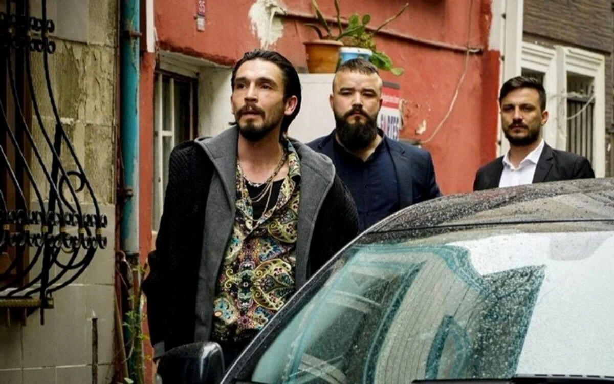 Cinsiyetini Değiştirmişti! Ünlü Oyuncunun Verdiği Poz 'Yok Artık' Dedirtti!-1