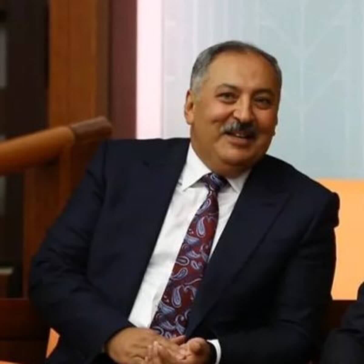 Cumhurbaşkanı Recep Tayyip Erdoğan’ın Beştepe’de En Güvendiği Isimlerin Başında Geliyordu. Beştepe’den Gideceği Öne Sürüldü. (1) (1)