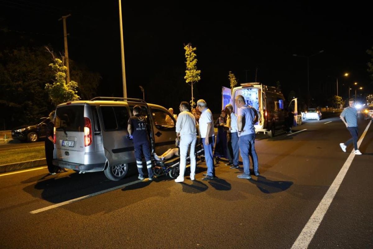 Düğün Konvoyunda Kaza Yaralılar Var! 1