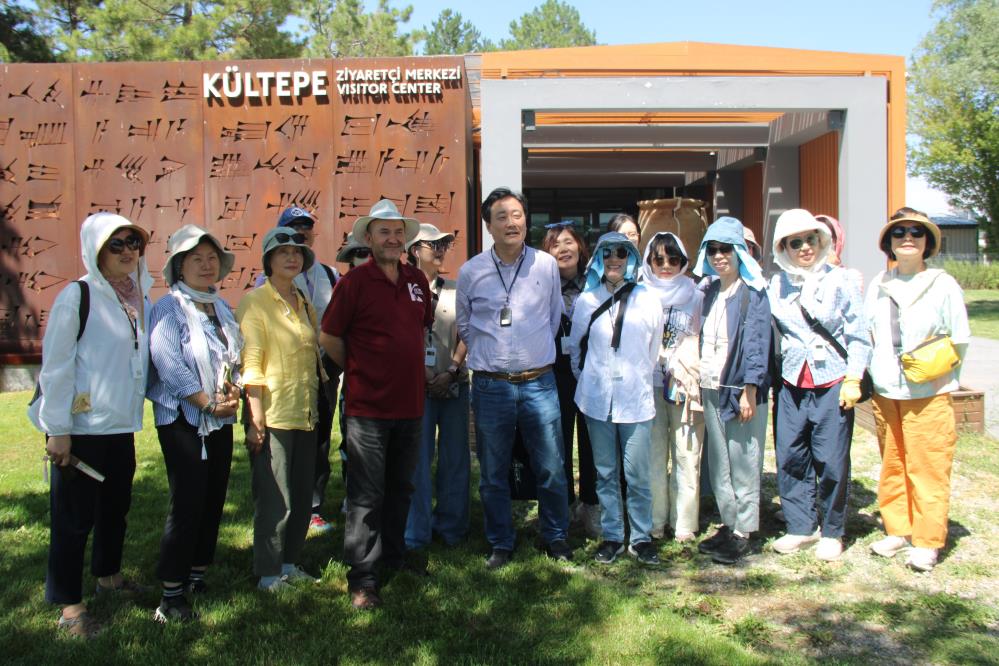 Güney Koreliler Kültepe'de
