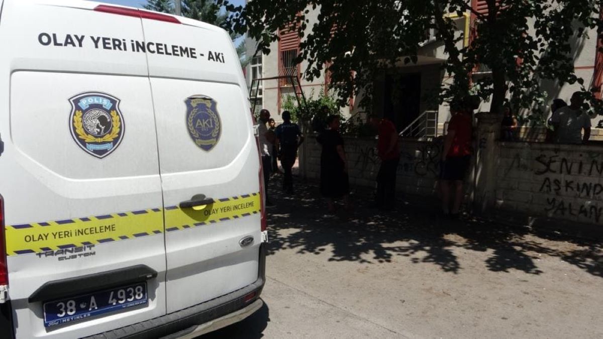 Kayseri’de Esrarengiz Ölüm 19 Yaşındaki Genç Yatağında… 3