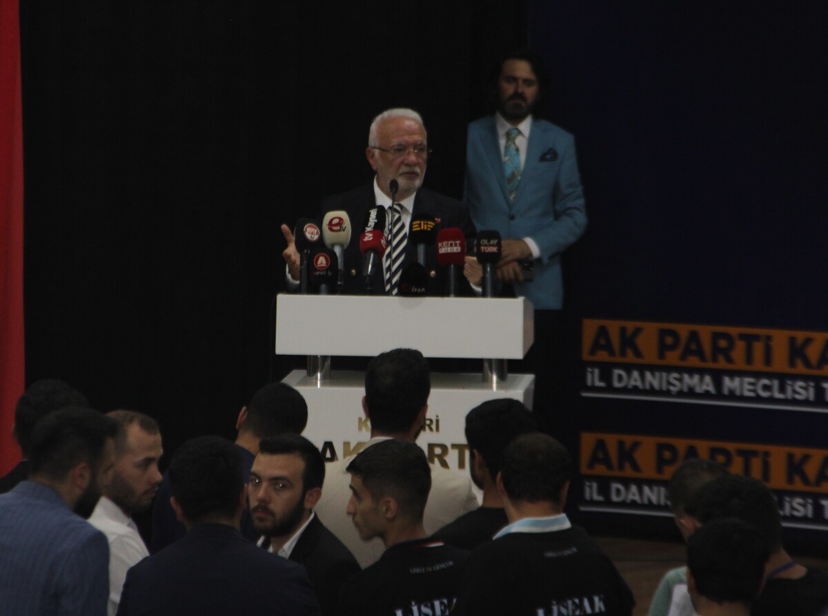 Kayseri’de Mustafa Elitaş’a Şok Protesto! (1)