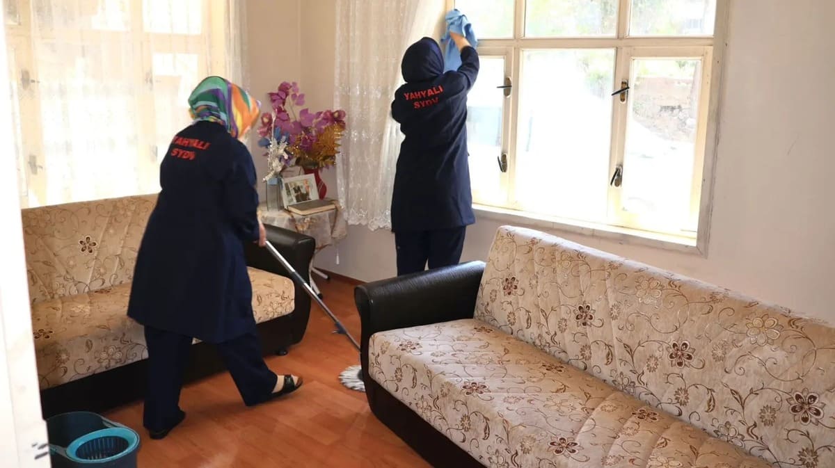 Yahyalı ilçesinde İlçe Kaymakamlığı tarafından gerçekleştirilen ‘Vefa Projesi’ dikkat çekiyor.
