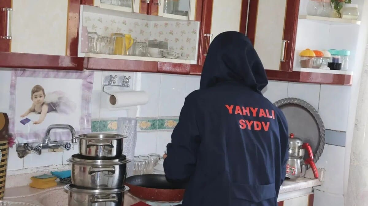 Yahyalı ilçesinde İlçe Kaymakamlığı tarafından gerçekleştirilen ‘Vefa Projesi’ dikkat çekiyor.