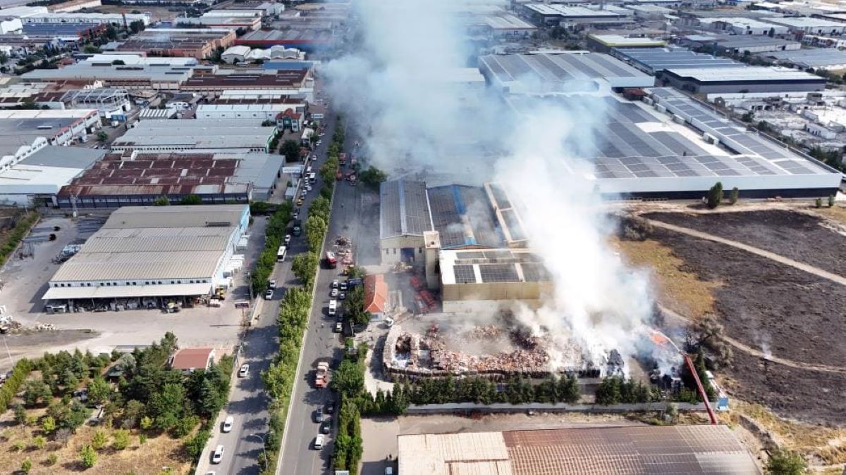 Kayseri’de Yaşanan Felaket Havadan Görüntülendi! Müdahale Sürüyor 4
