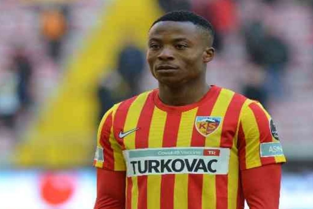 Kayserispor’lu O Futbolcu Ukrayna Takımına Transfer Oluyor (1)