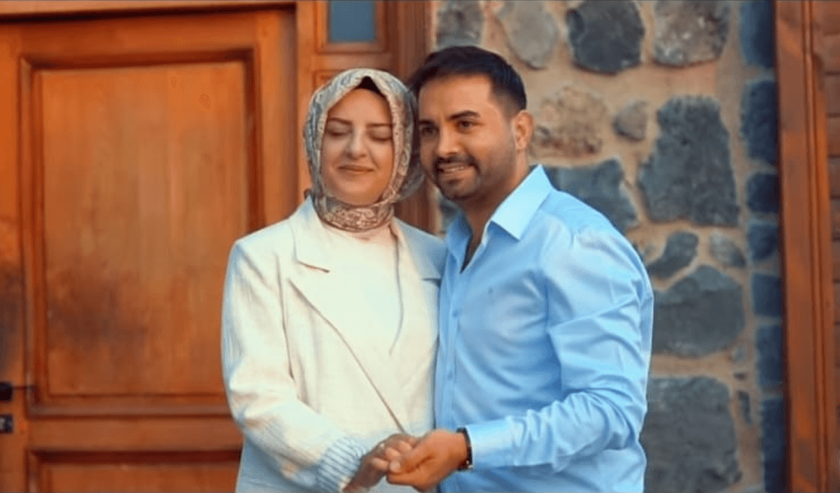 Sır Gibi Saklıyordu! Kadir Ezildi Sevgilisini Paylaşınca Sosyal Medya Yıkıldı!-2