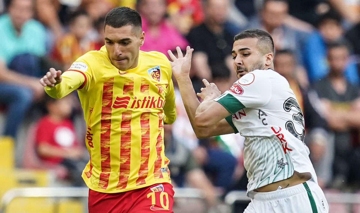 Mehdi Bou