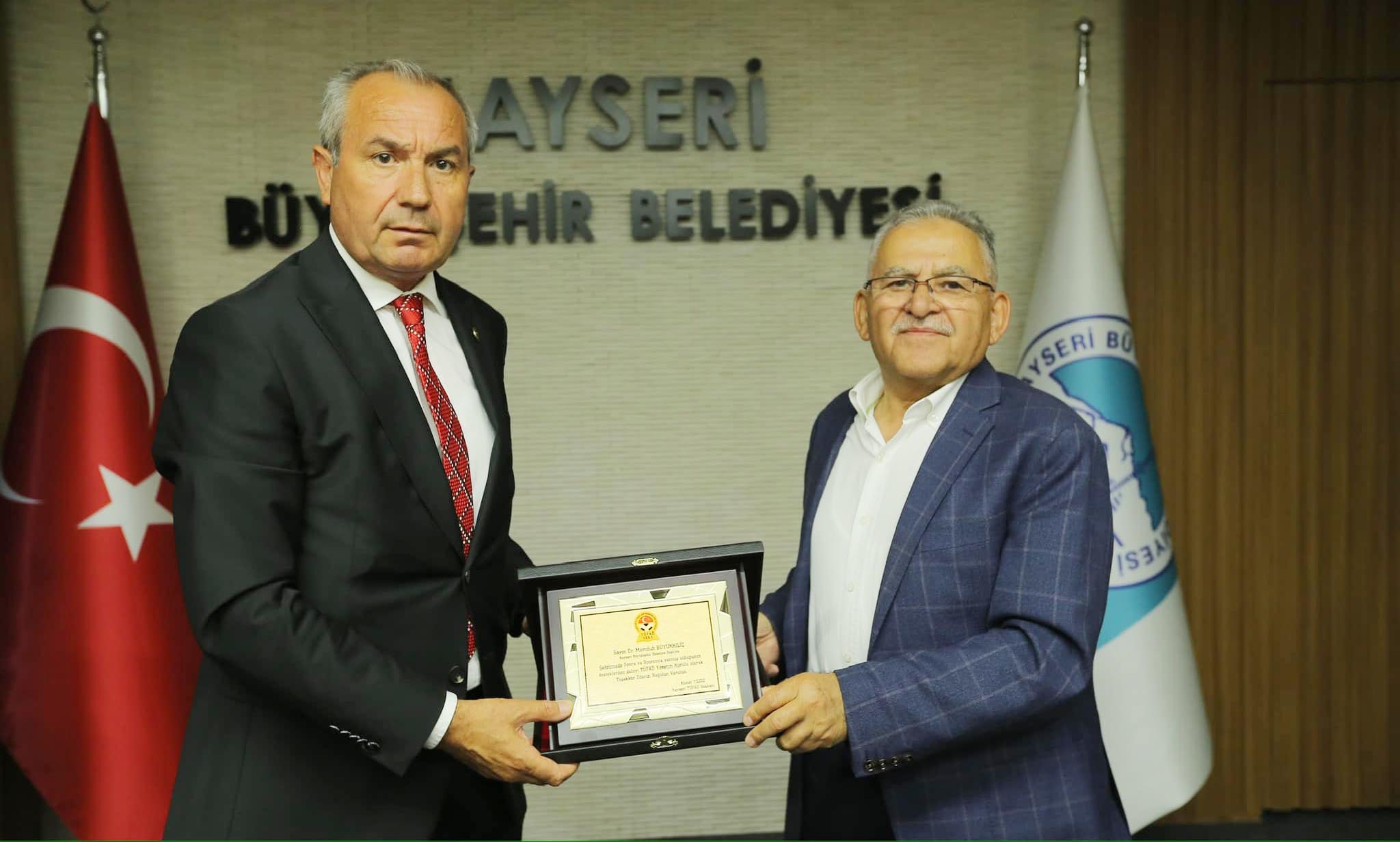 Memduh Tüfad