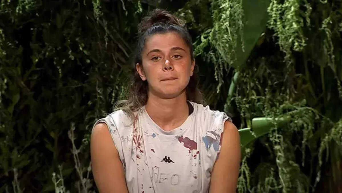 Cinsel Yönelimini Açıklayan Survivor Nefise'den Dikkat Çeken Adada İlişki Yorumu!