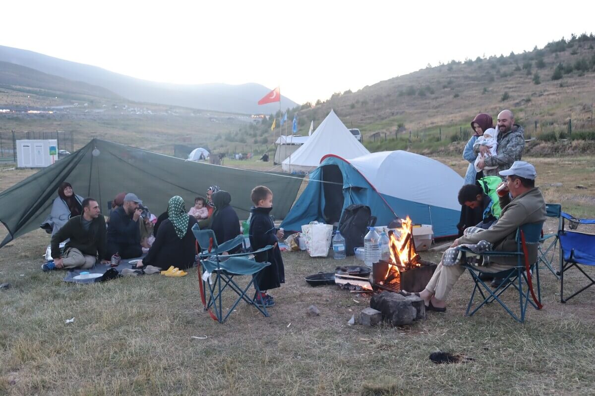 Serinlemek İsteyen Kayserililer Oraya Akın Etti! (1)