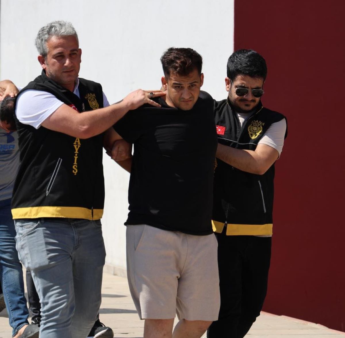 Uğruna 1 Kişinin Öldüğü Ev, Ateşe Verildi! 4