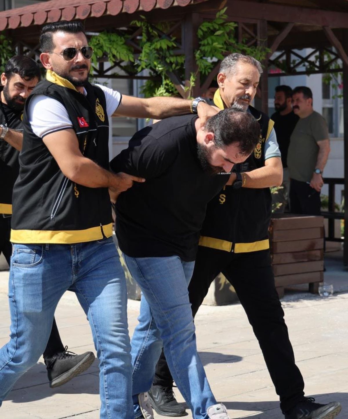 Uğruna 1 Kişinin Öldüğü Ev, Ateşe Verildi! 5