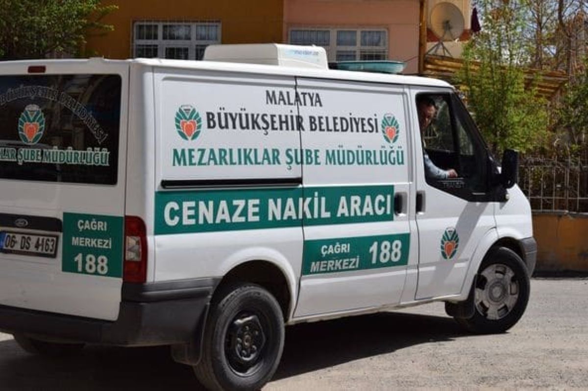 Korkunç Olay Üç Çocuk Annesi Kadın, Silahla Vurulmuş Halde Bulundu