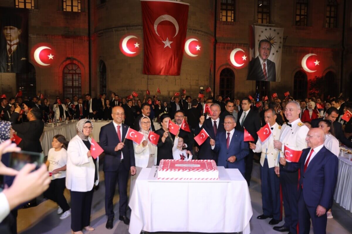Başkan Büyükkılıç: Kayseri Değerlerine Bağlı Stratejik Bir Şehir!
