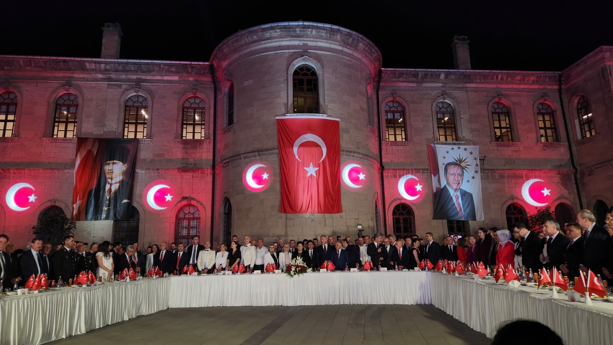 Kayseri’de 30 Ağustos Gecesine Damga Vuracak Tören!