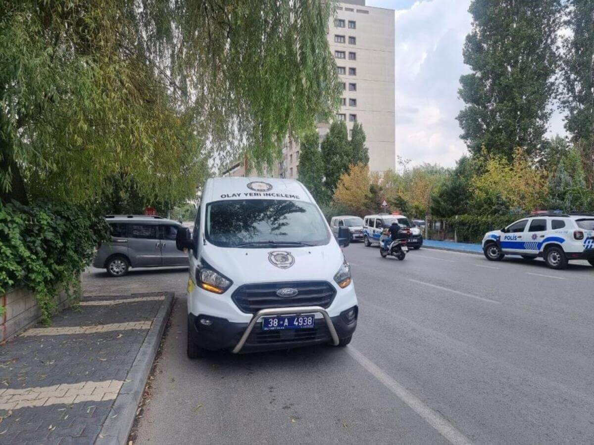 Akraba Kavgası Kanlı Bitti Elindeki Tüfekle Dehşet Saçtı (2)