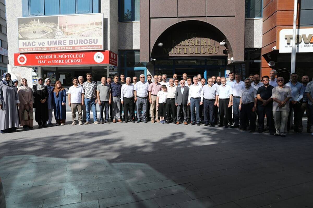 Atama Sonrası Helallik İsteyerek Kayseri’ye Veda Etti! 2 (2)