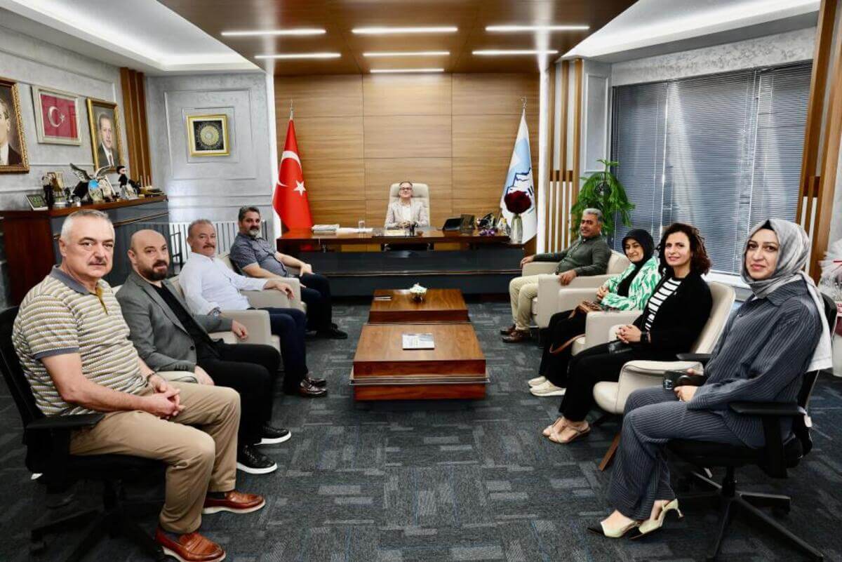 Başkan Özdoğan AK Parti Heyetini Makamında Ağırladı!-2