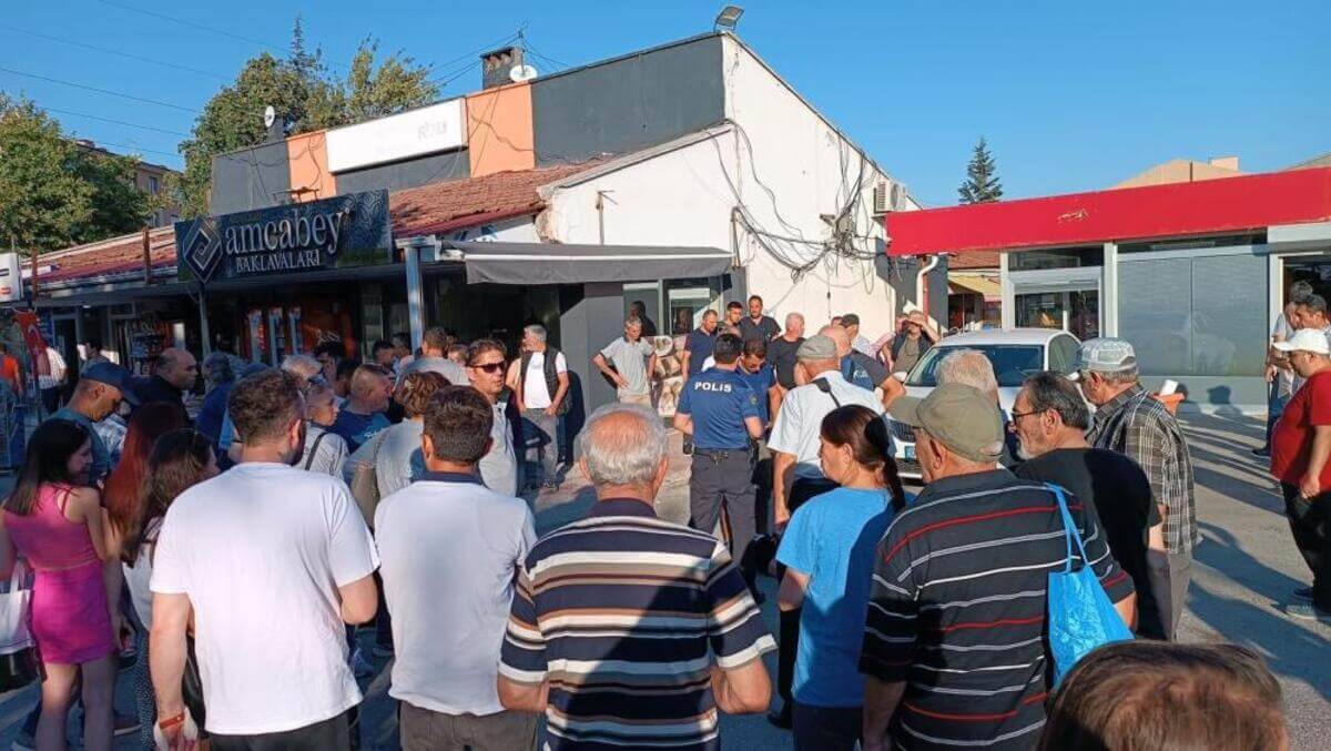 Savaş Oyununa Özenen 18 Yaşındaki Cani Ortalığı Kan Gölüne Çevirdi!
