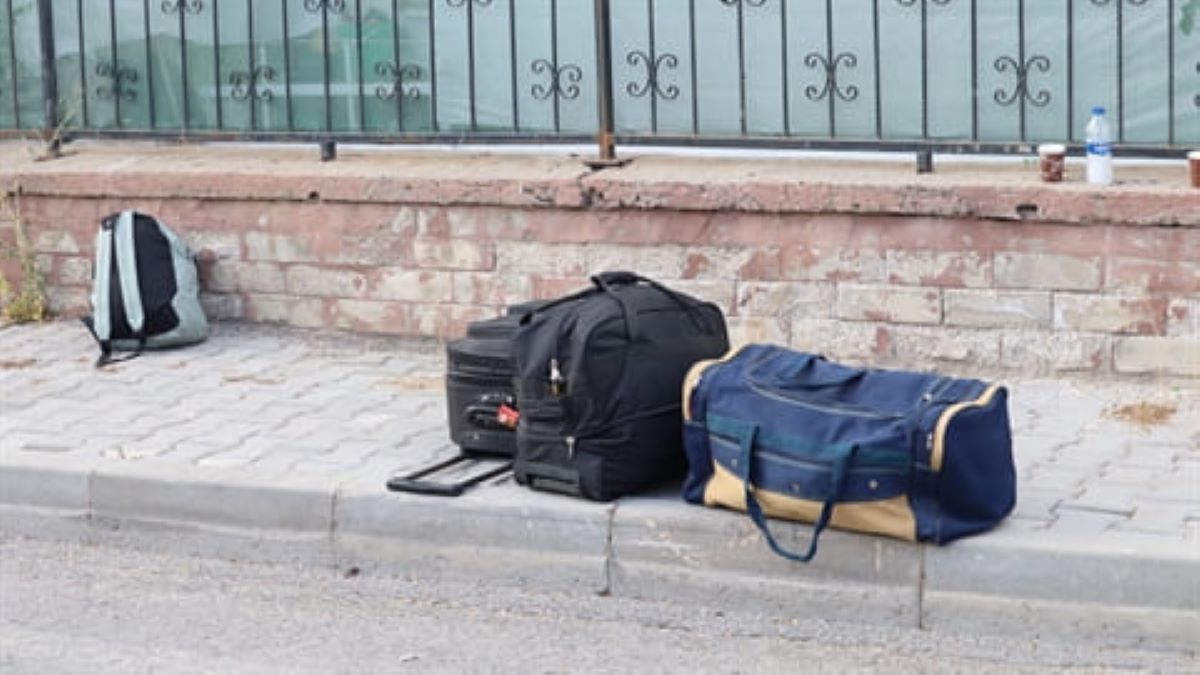 Kayseri’de Dehşet Cezaevi Firarisi Baba Çocukların Önünde Eşini Bıçakladı! 2