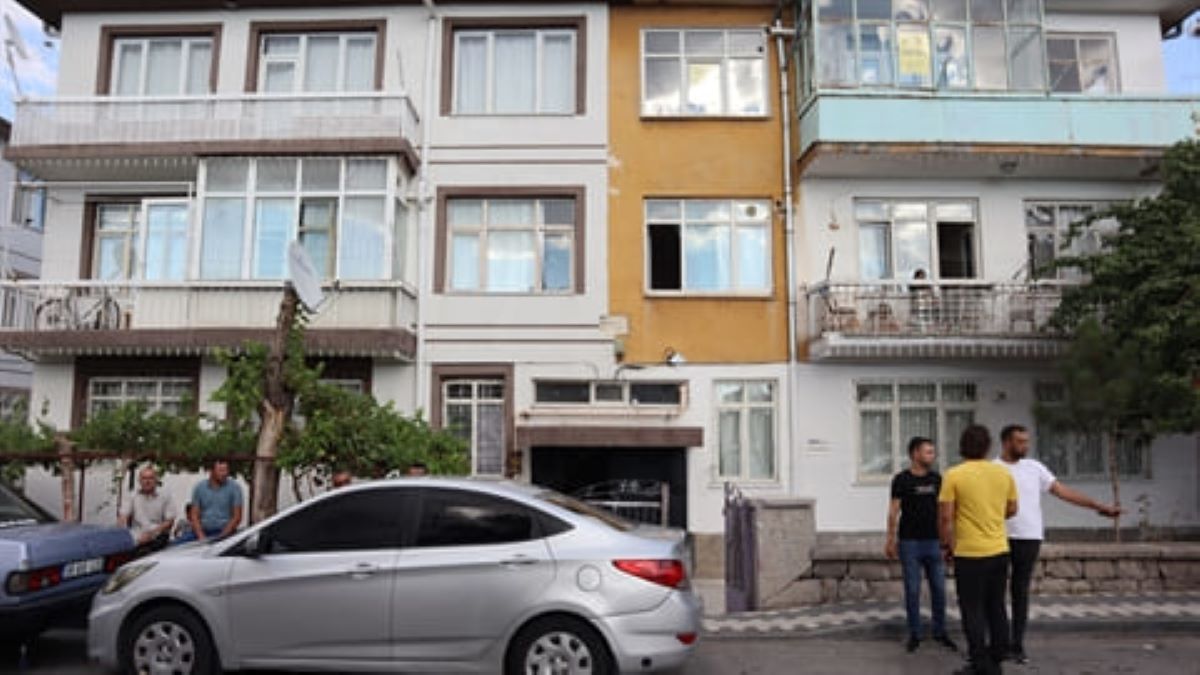 Kayseri’de Dehşet Cezaevi Firarisi Baba Çocukların Önünde Eşini Bıçakladı! 4