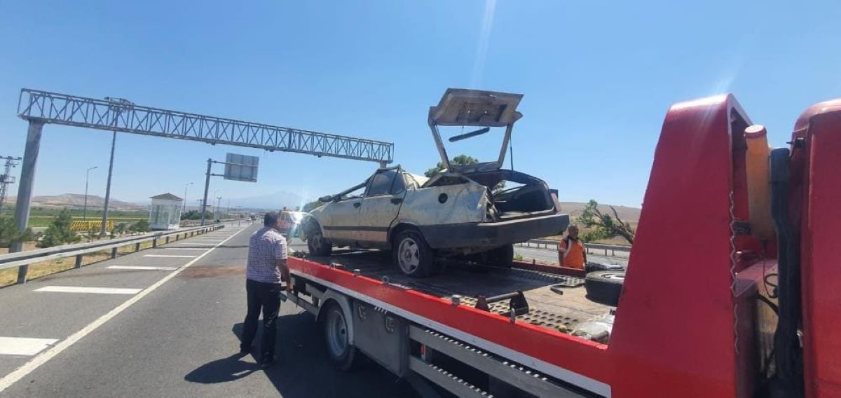 Kayseri’de Kazada Ortalık Savaş Alanına Döndü, Bir Kişinin Yaptığı Hareket Herkesi Şok Etti! 2