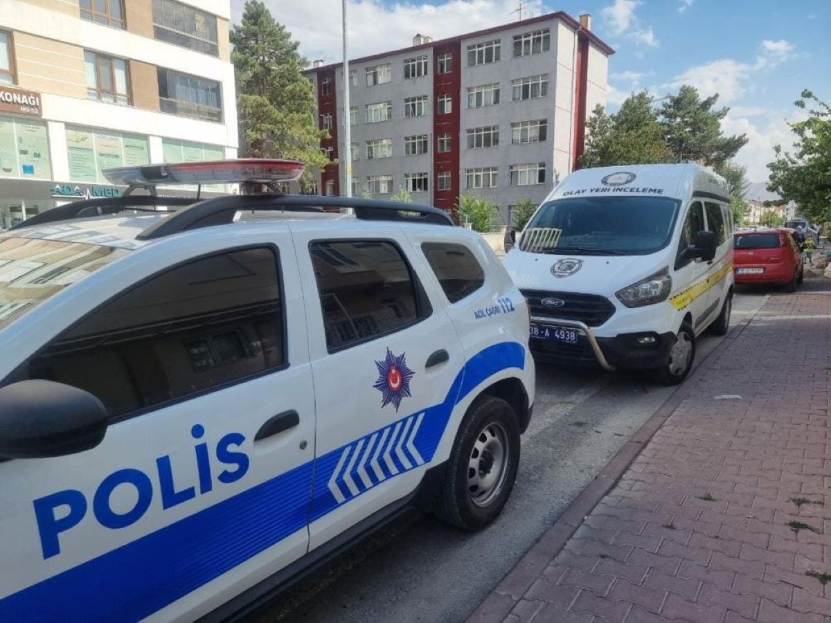 Kayseri’de Korkunç Olay Kendini Vurdu! 2