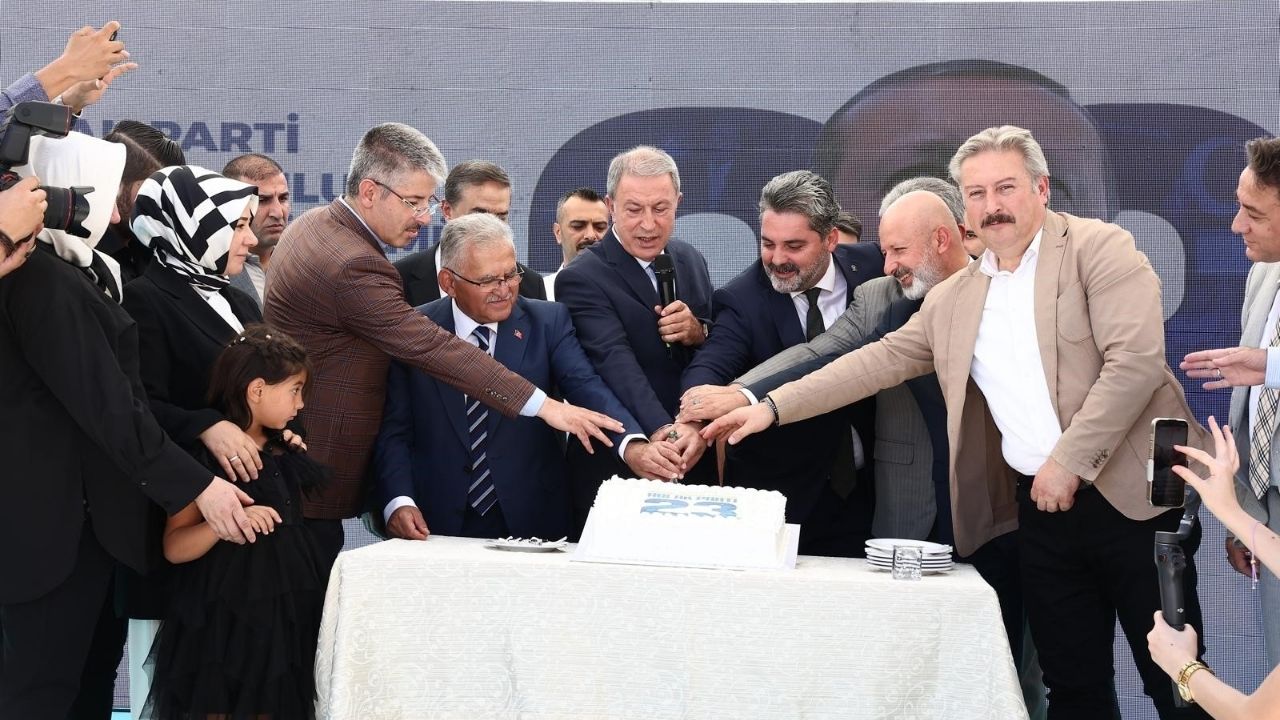 Kayseri̇’de Okumak İsteyen Öğrenci̇ler Di̇kkat! (15)