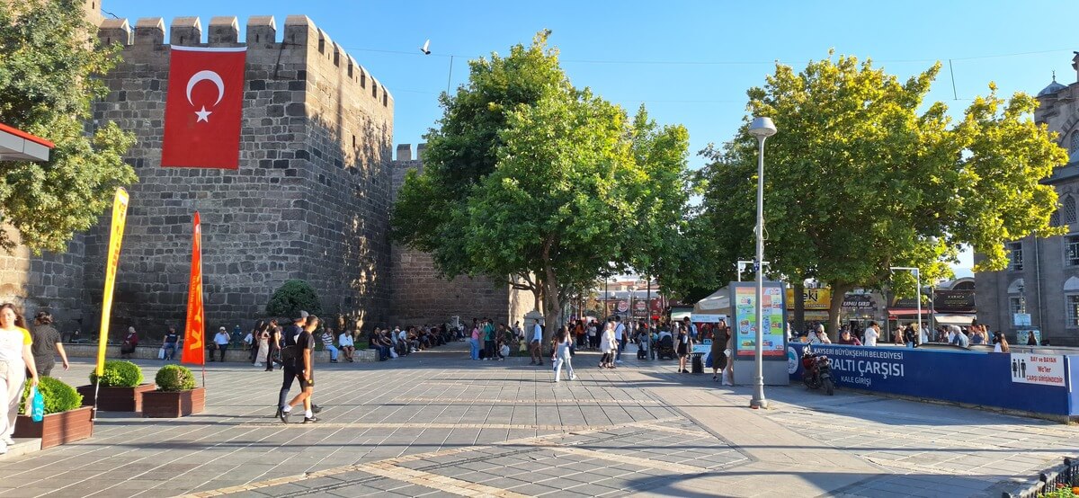 Kayserililer Sıcaktan Kavruldu! (2)